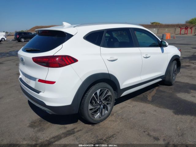 2019 HYUNDAI TUCSON KM8J33ALXKU064835 Photo 3