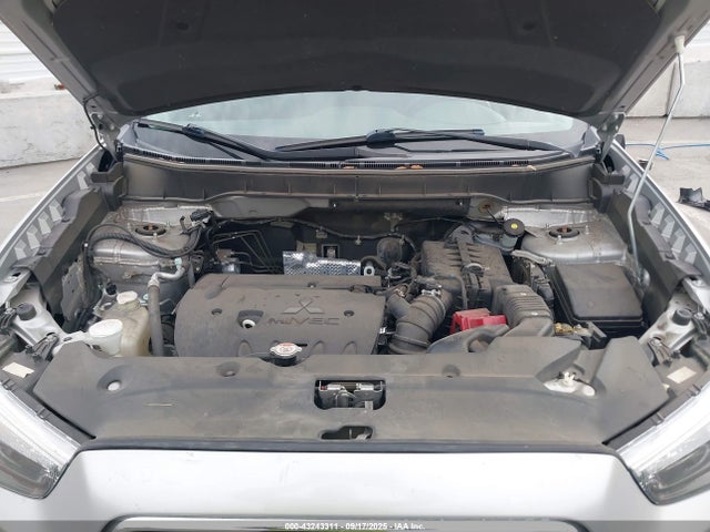 Mitsubishi dohc mivec 2014 4A4AP4AU8EE025708 Image 10