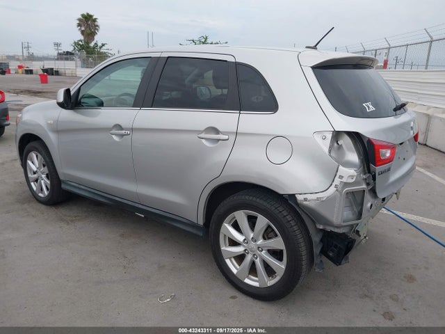 Mitsubishi dohc mivec 2014 4A4AP4AU8EE025708 Image 3