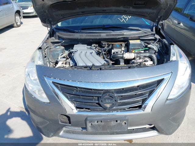 3N1CN7AP5GL889851 Nissan 2016
