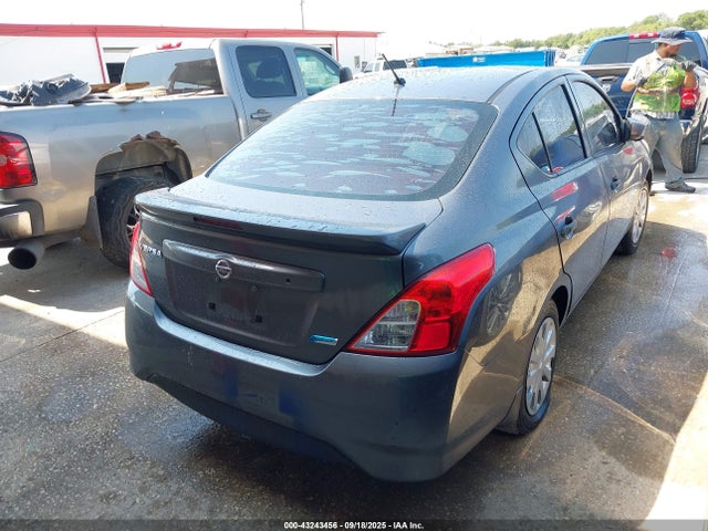 3N1CN7AP5GL889851 Nissan 2016