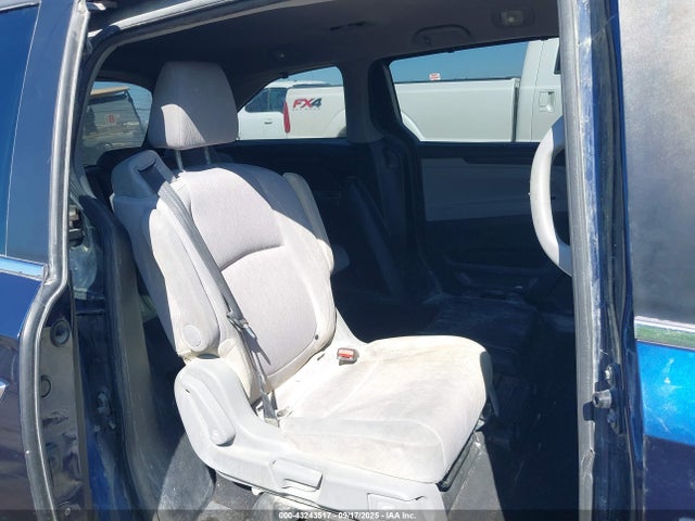 5FNRL6H57JB015583 Honda ODYSSEY EX