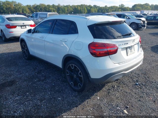 2019 MERCEDES-BENZ GLA 250 WDCTG4EB2KJ551287 Photo 2