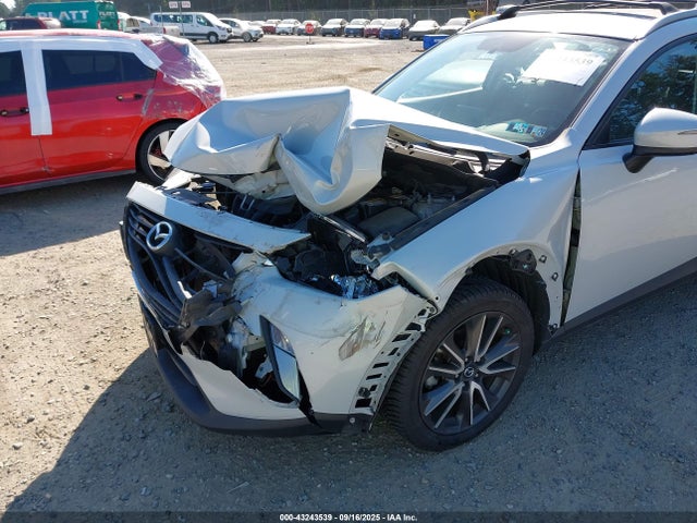 Mazda pe 2017 JM1DKFC79H0174927 Image 6