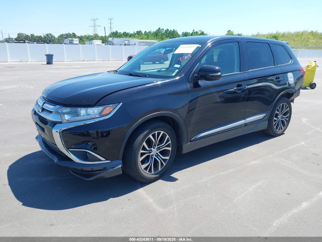 2016 MITSUBISHI OUTLANDER JA4AD3A37GZ065270 Photo 1