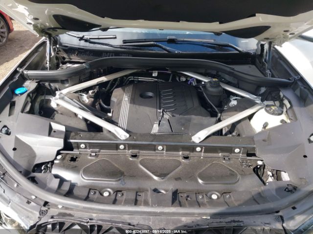 2022 BMW X7 5UXCW2C00N9L75651 Photo 9