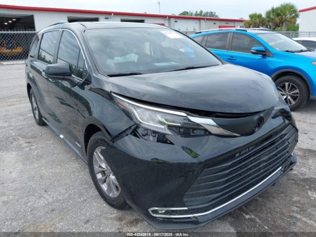2021 TOYOTA SIENNA 5TDYRKEC3MS058534