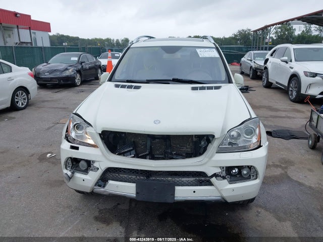 43243919 :رقم المزاد ، 4JGBF7BE9BA740079 vin ، 2011 Mercedes-benz Gl 450 4matic مزاد بيع