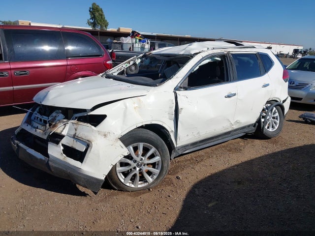 JN8AT2MT1HW135321 Nissan ROGUE SV