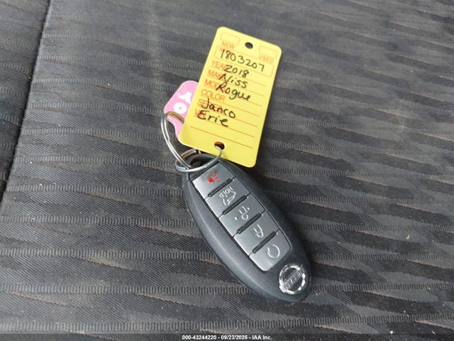 5N1AT2MV3JC775708 Nissan 2018