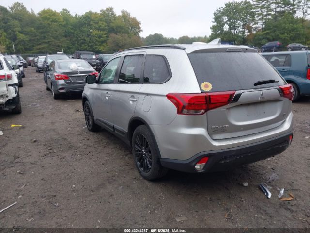 2020 MITSUBISHI OUTLANDER JA4AD3A36LJ000323 Photo 2