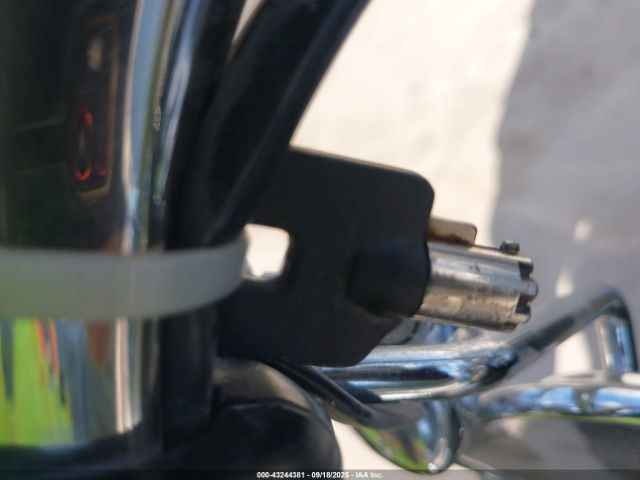 2012 HARLEY-DAVIDSON FLD 1HD1GZM18CC324578 Photo 10