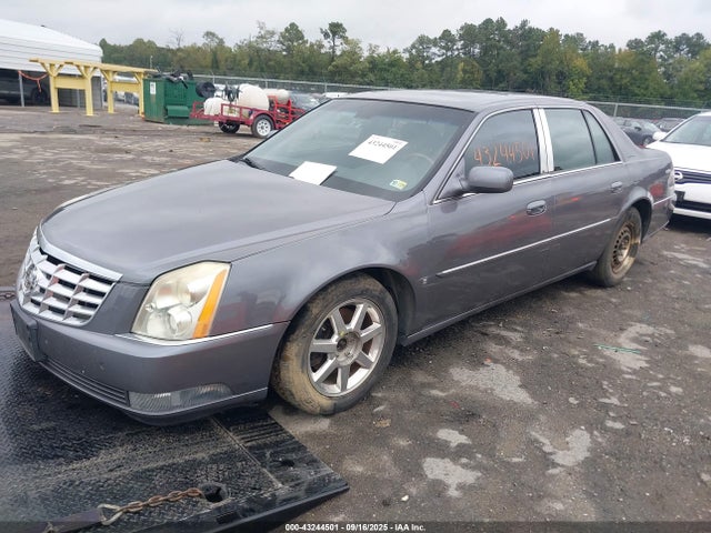 2007 CADILLAC DTS 1G6KD57937U220852 Photo 1