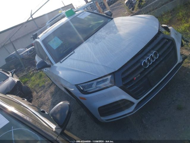 2019 AUDI SQ5 WA1B4AFY3K2005677