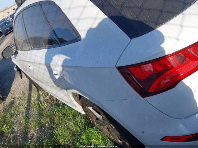 2019 AUDI SQ5 WA1B4AFY3K2005677 Photo 2