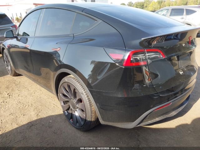 2022 TESLA MODEL Y 7SAYGDEF7NF309060 Photo 2