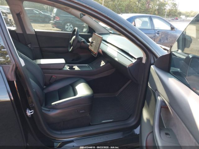 2022 TESLA MODEL Y 7SAYGDEF7NF309060 Photo 4
