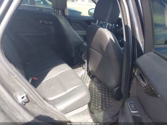 2017 JAGUAR F-PACE SADCJ2BV4HA882069 Photo 7