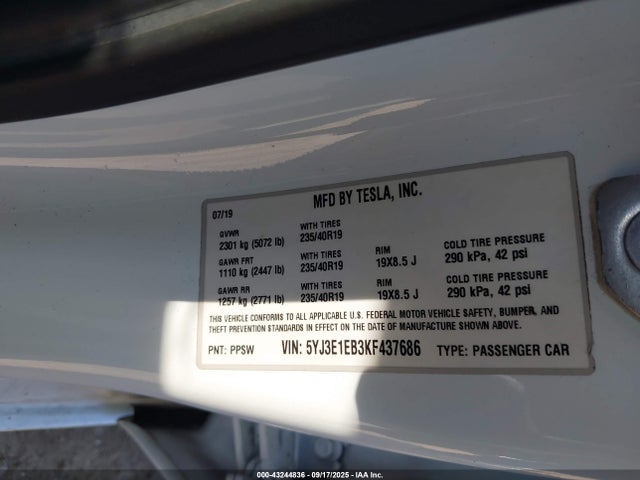 2019 TESLA MODEL 3 5YJ3E1EB3KF437686 Photo 8