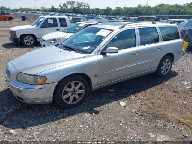 2005 VOLVO V70 YV1SW592X51513762 Photo 1