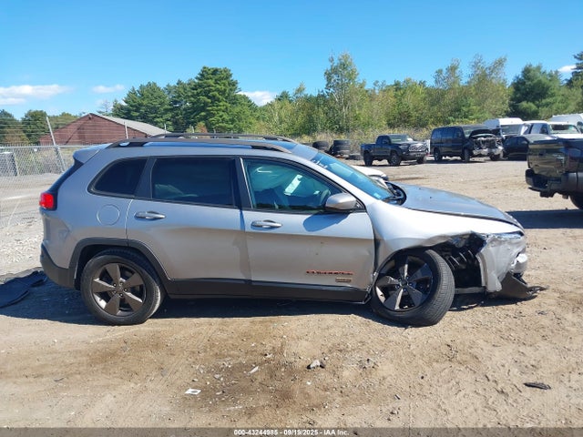 1C4PJMCB3GW356448 Jeep Cherokee 75th Anniversary