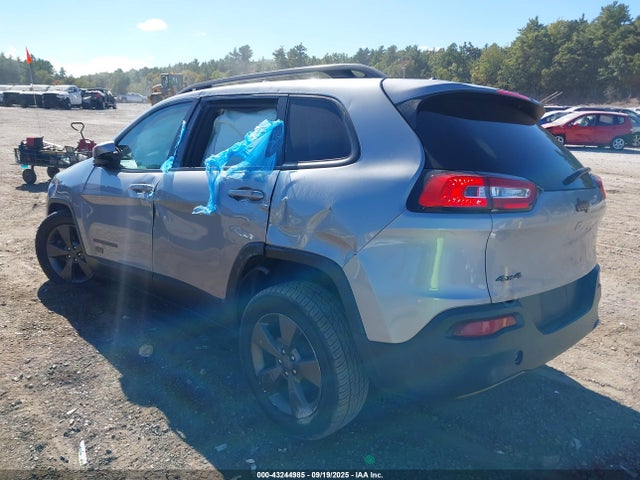 2016 JEEP CHEROKEE 1C4PJMCB3GW356448 Photo 2