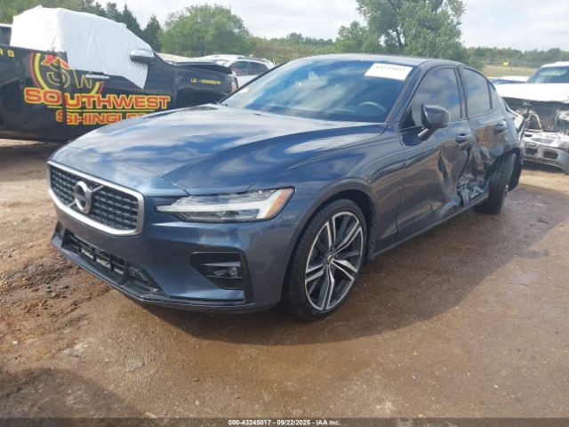2019 VOLVO S60 7JRA22TM8KG015219 Photo 1
