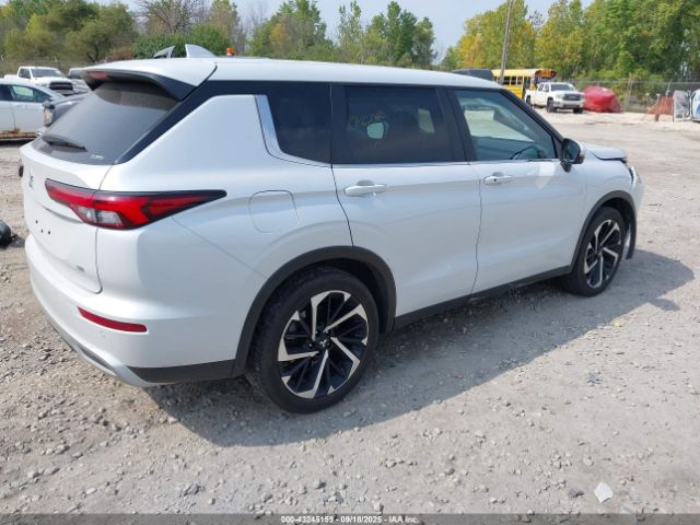 2022 MITSUBISHI OUTLANDER JA4J4UA84NZ039403 Photo 3