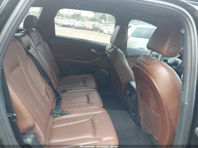 Audi 3.0t 2018 WA1LAAF71JD019102 Image 8