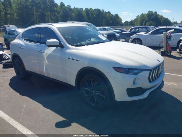 2018 MASERATI LEVANTE ZN661YUA0JX293673