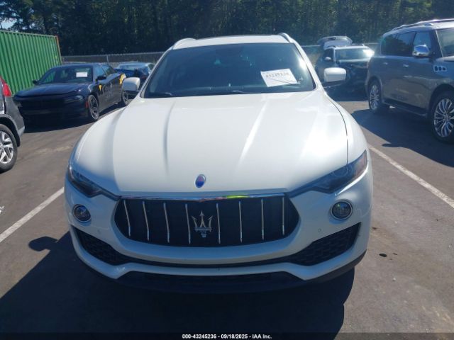 2018 MASERATI LEVANTE ZN661YUA0JX293673 Photo 5