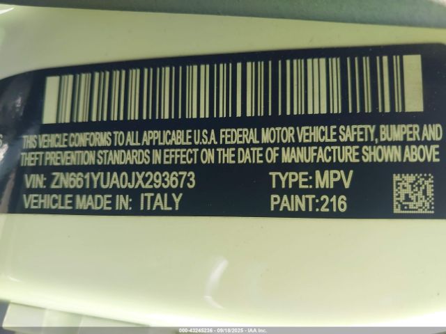 2018 MASERATI LEVANTE ZN661YUA0JX293673 Photo 8