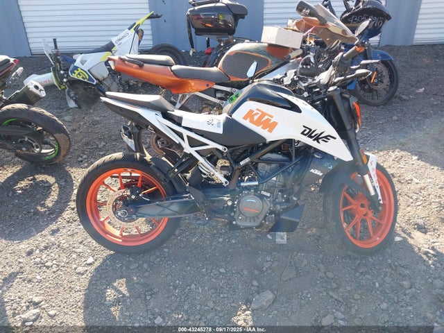 KTM Duke 2021 MD2JPC407MC031580 Image 12