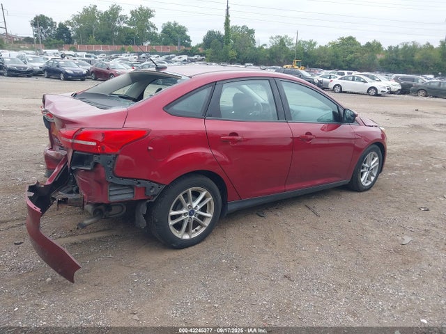 Ford 2016 2016 1FADP3F21GL232287 Image 4