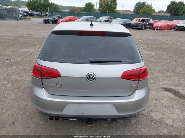 3VW217AUXFM019819 Volkswagen 2015