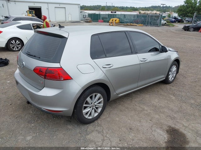 3VW217AUXFM019819 Volkswagen 2015