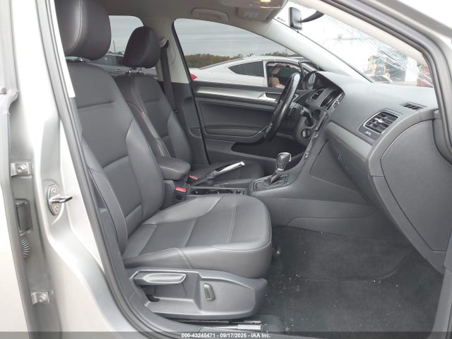 3VW217AUXFM019819 Volkswagen 2015