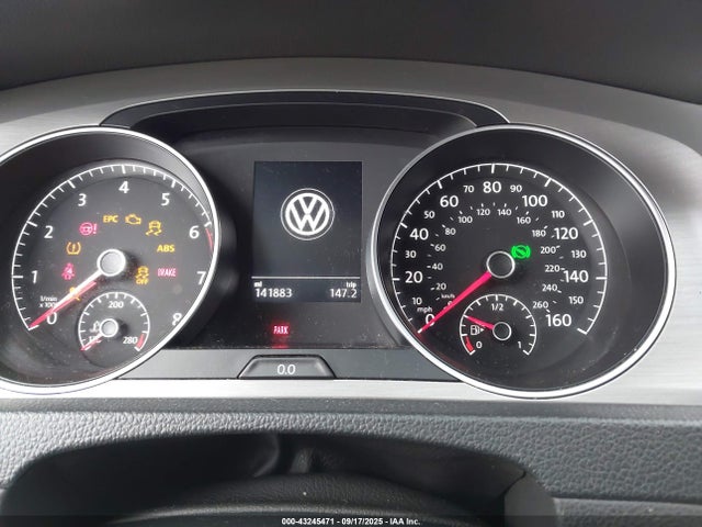 3VW217AUXFM019819 Volkswagen 2015