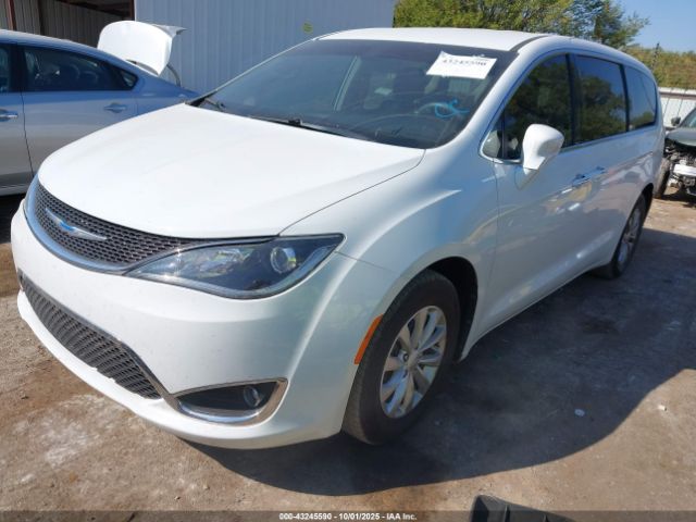 2018 CHRYSLER PACIFICA 2C4RC1FGXJR260597 Photo 1