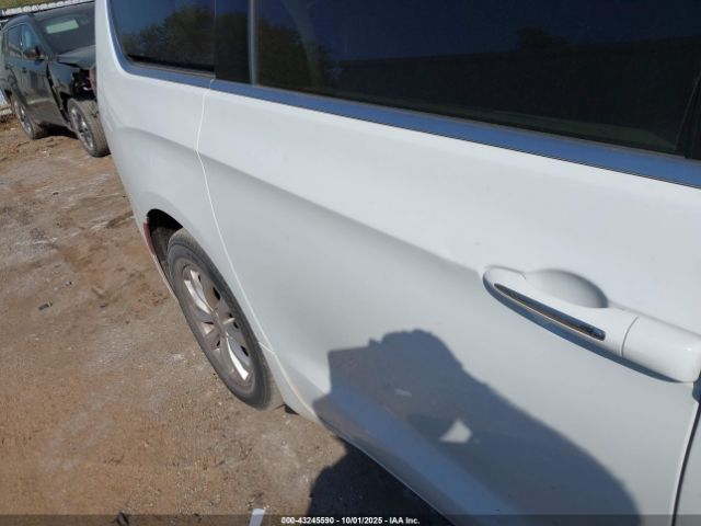 2018 CHRYSLER PACIFICA 2C4RC1FGXJR260597 Photo 5