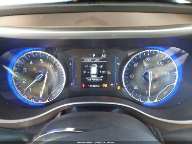 2018 CHRYSLER PACIFICA 2C4RC1FGXJR260597 Photo 6