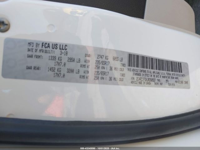 2018 CHRYSLER PACIFICA 2C4RC1FGXJR260597 Photo 8