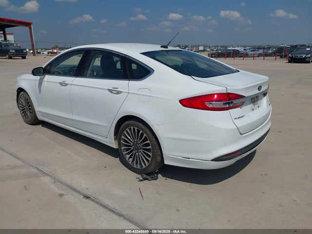 Ford 2017 2017 3FA6P0HD9HR221627 Image 3
