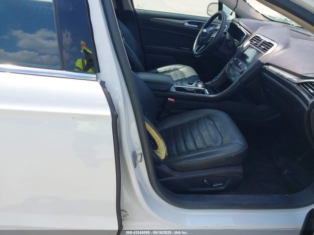 Ford 2017 2017 3FA6P0HD9HR221627 Image 5