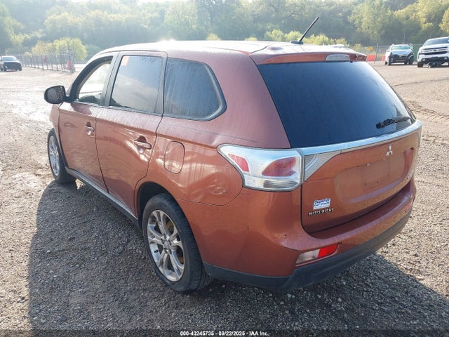 2014 MITSUBISHI OUTLANDER JA4AZ3A31EZ014880 Photo 2