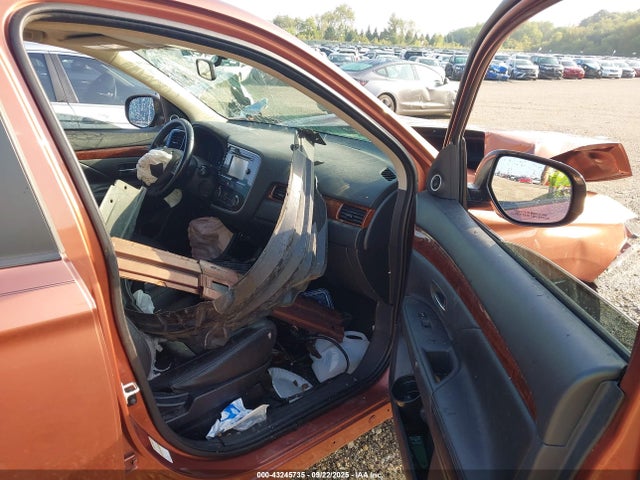 2014 MITSUBISHI OUTLANDER JA4AZ3A31EZ014880 Photo 4