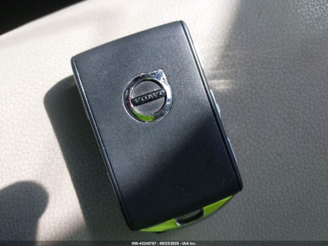 2021 VOLVO XC40 YV4162UK4M2457735 Photo 10