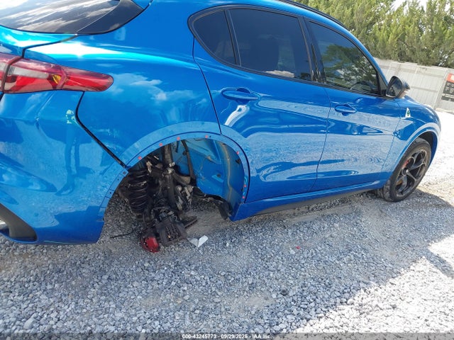 Alfa Romeo Stelvio 2022 ZASPAKEV9N7D51457 Image 6
