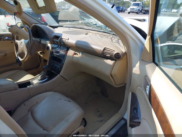 43245831 :رقم المزاد ، WDBRF61J33A496358 vin ، 2003 Mercedes-benz C 240 مزاد بيع