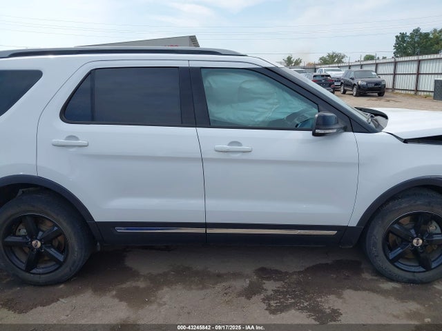 Продаж на аукціоні авто 2017 Ford Explorer Xlt, vin: 1FM5K8D84HGB90558, номер лоту: 43245842